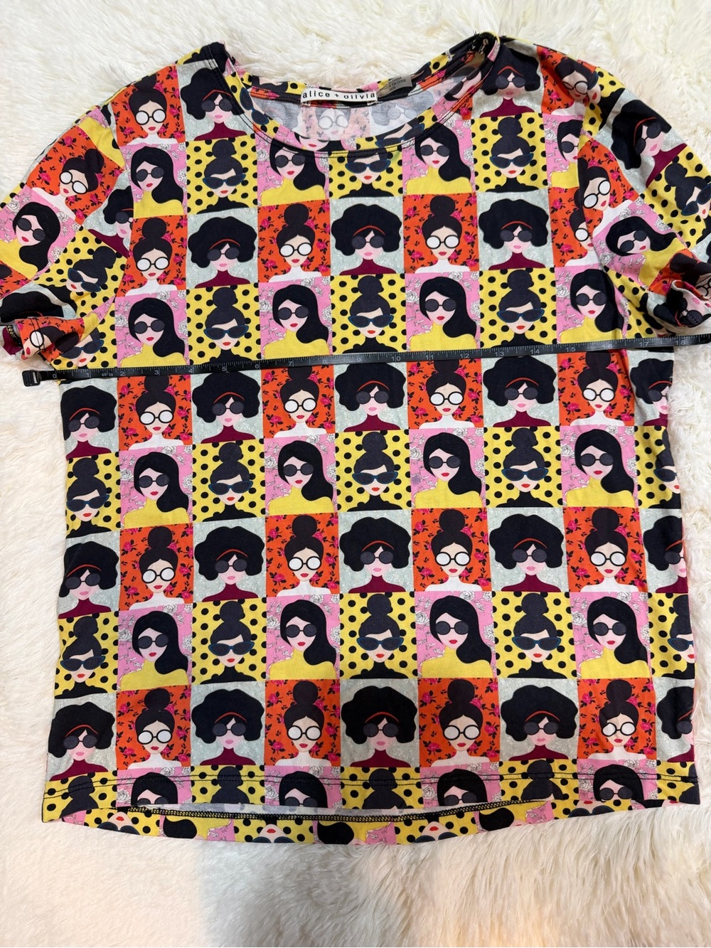 Alice + Olivia Multicolor Graphic Short Sleeve Tee - Picture 3 of 4